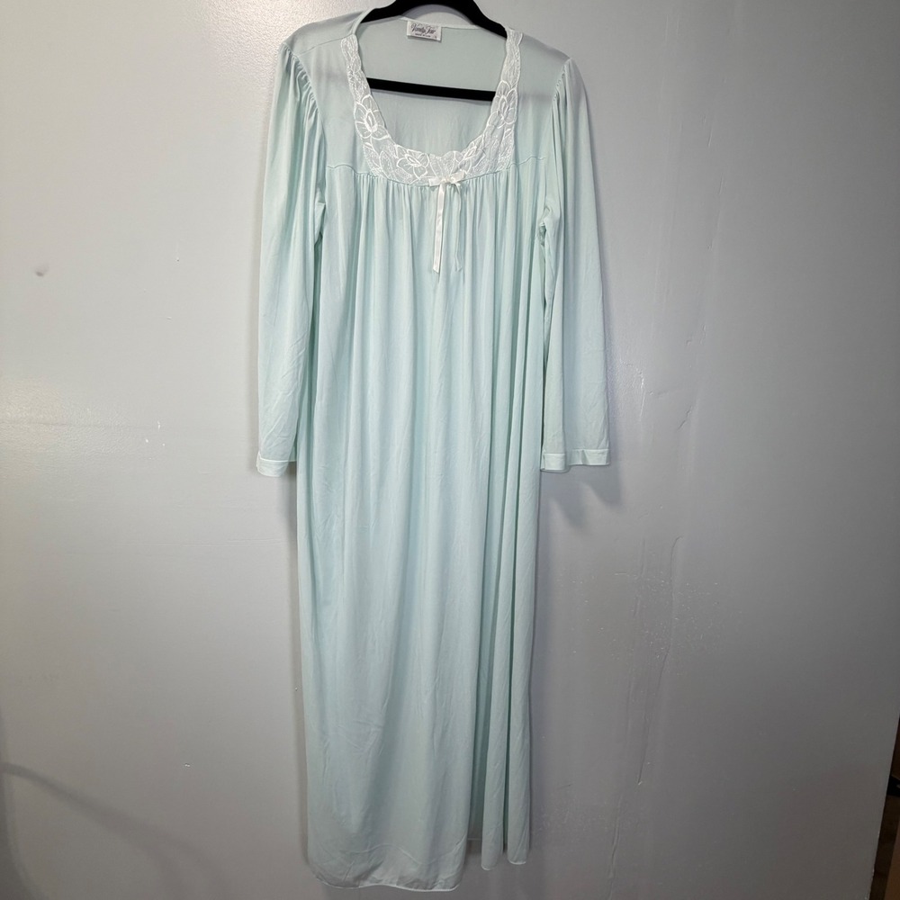 Vanity Fair Vintage Nightgown Mint Green Lace Trim Long Sleeve Maxi‎ L USA